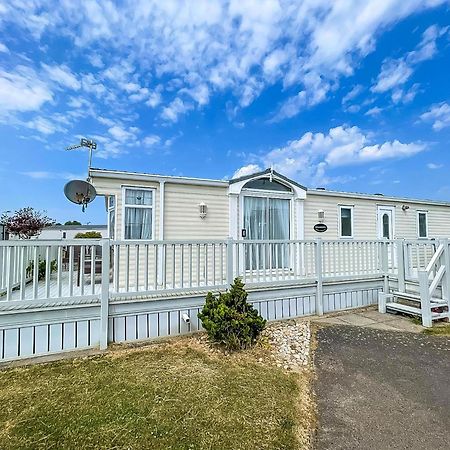 Brilliant Caravan For Hire At Manor Park In Hunstanton Norfolk Ref 23176K Hotel Luaran gambar
