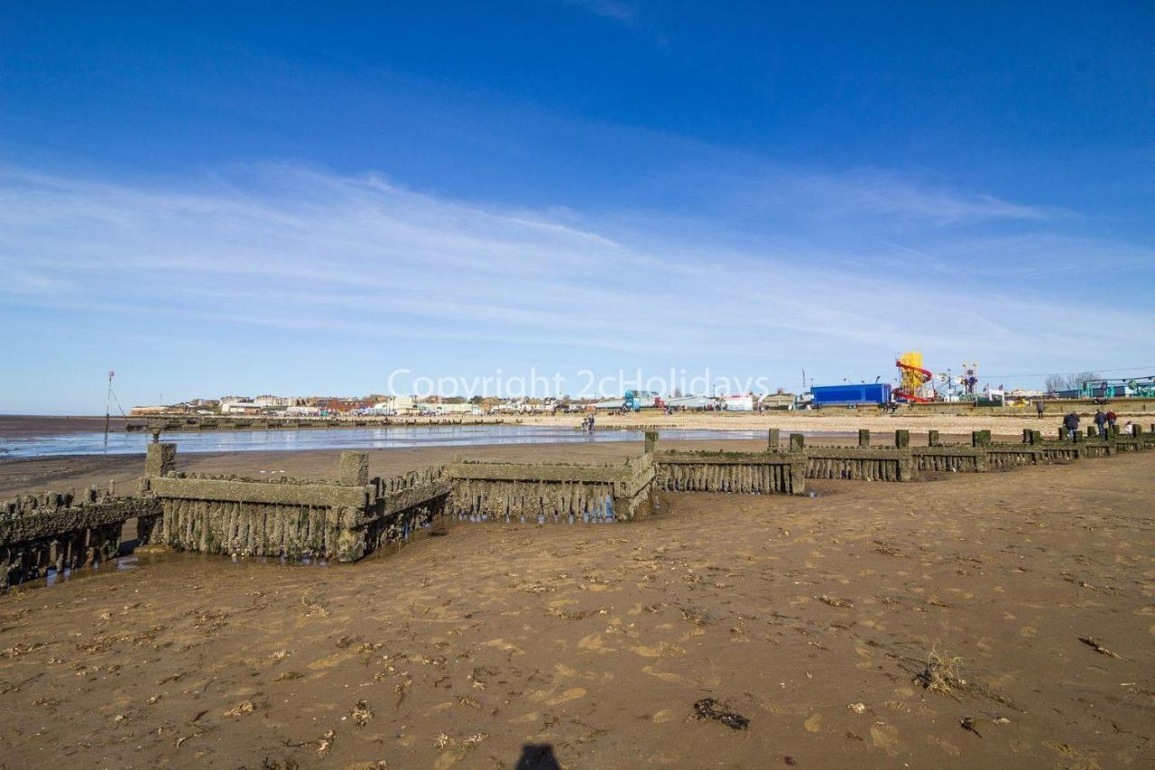 Brilliant Caravan For Hire At Manor Park In Hunstanton Norfolk Ref 23176K Hotel Luaran gambar