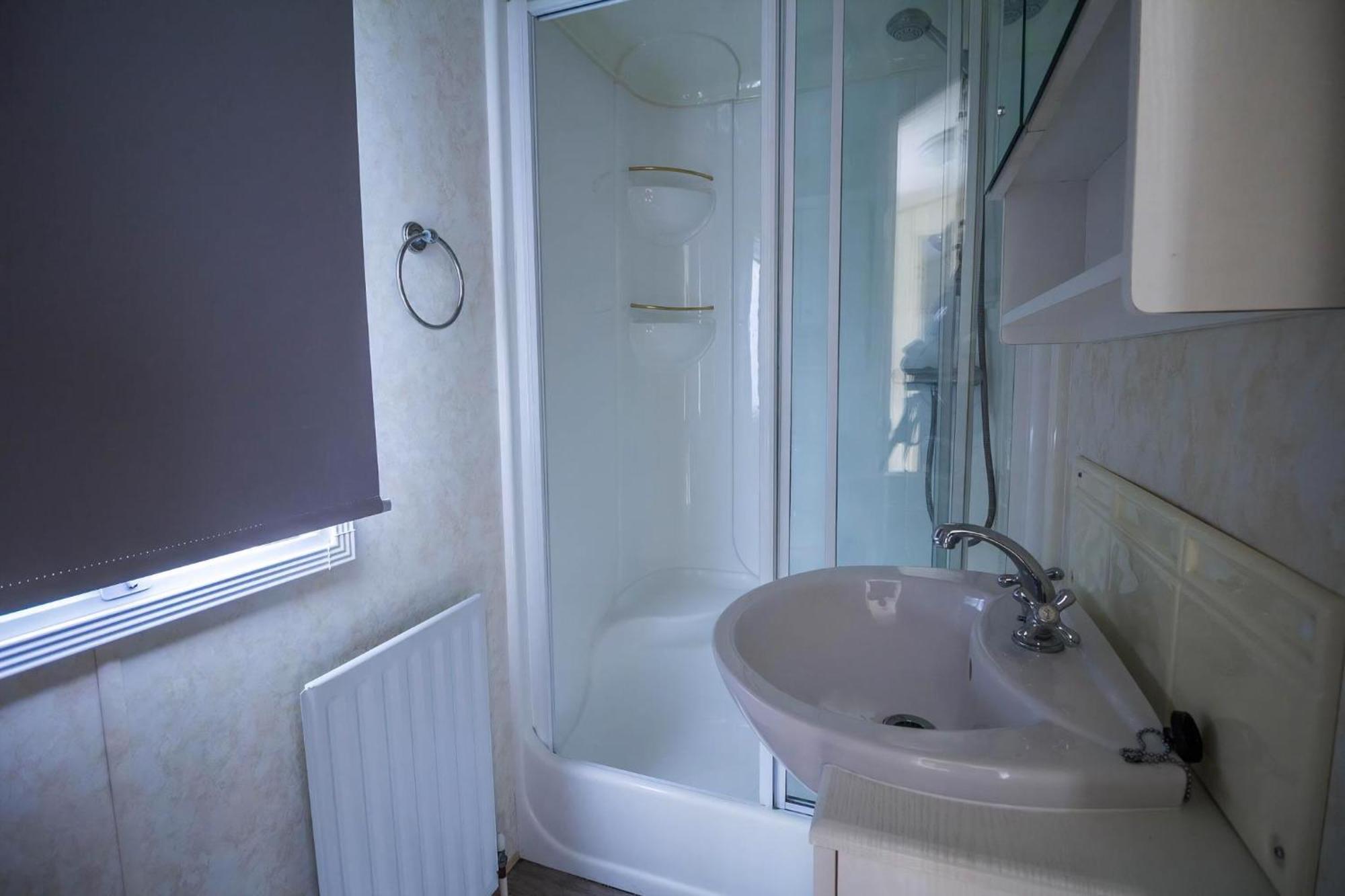 Brilliant Caravan For Hire At Manor Park In Hunstanton Norfolk Ref 23176K Hotel Luaran gambar