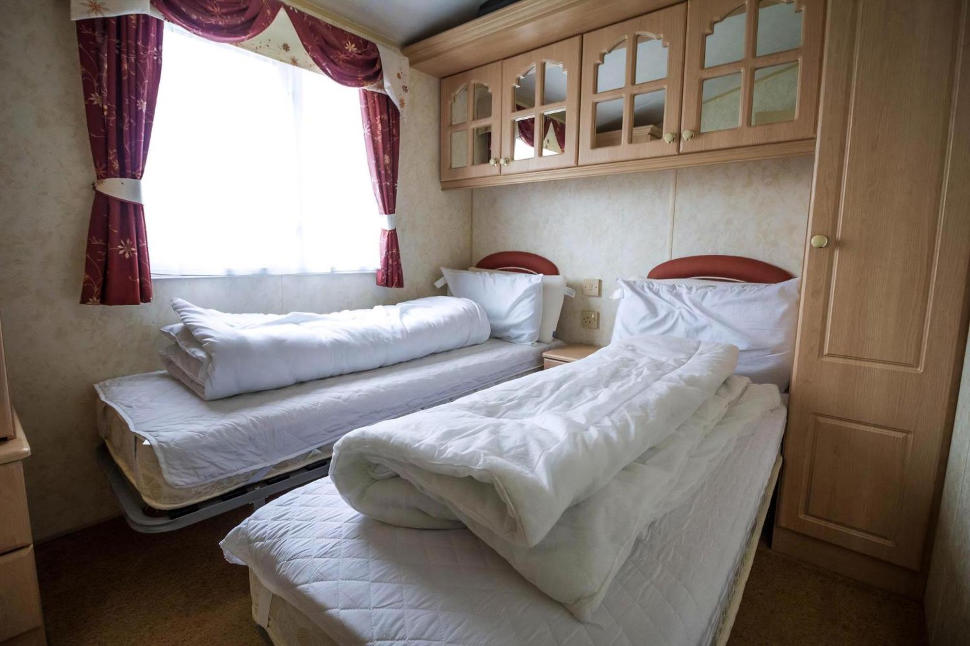 Brilliant Caravan For Hire At Manor Park In Hunstanton Norfolk Ref 23176K Hotel Luaran gambar